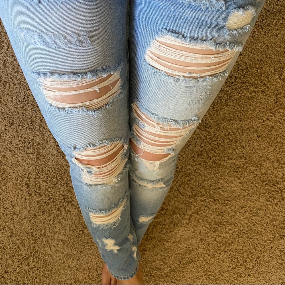 Ripped Jeans - Picture 2 of 2